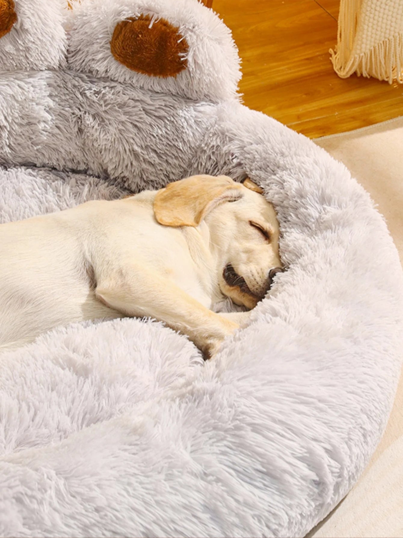 Weiches Haustierbett für Hunde und Katzen in modernem Design