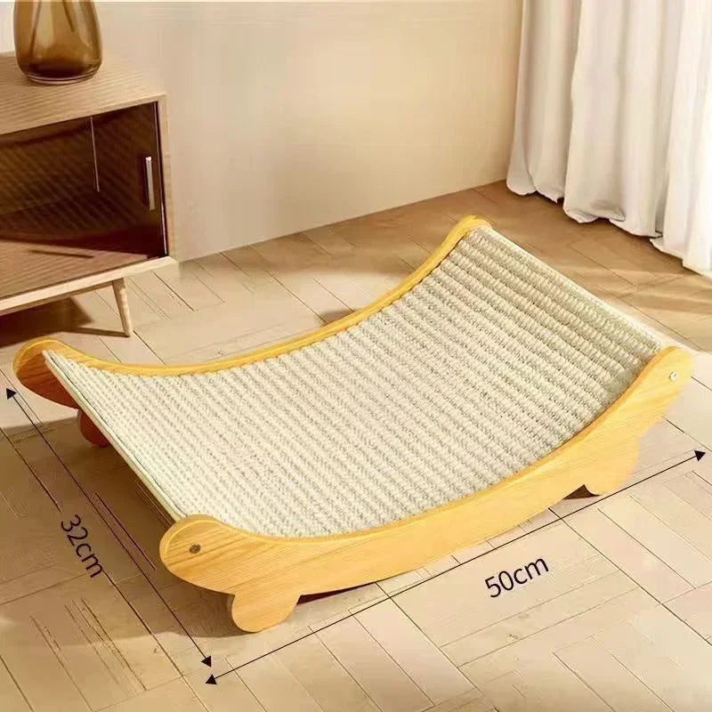 Modernes Katzenbett aus Holz im skandinavischen Design