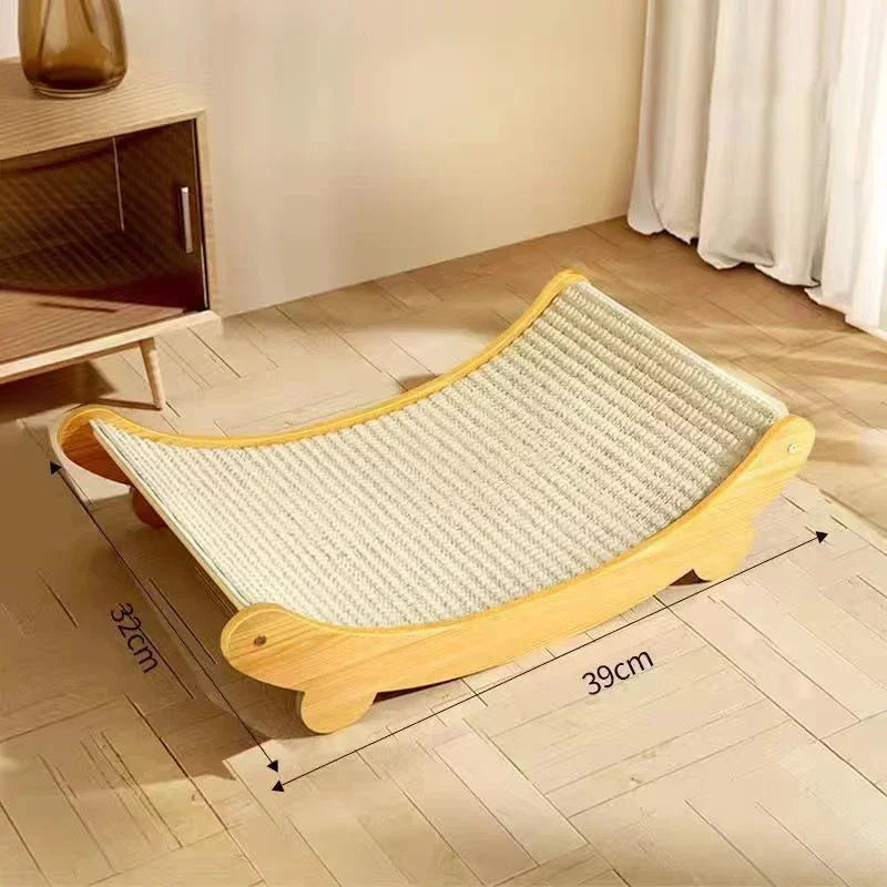 Modernes Katzenbett aus Holz im skandinavischen Design